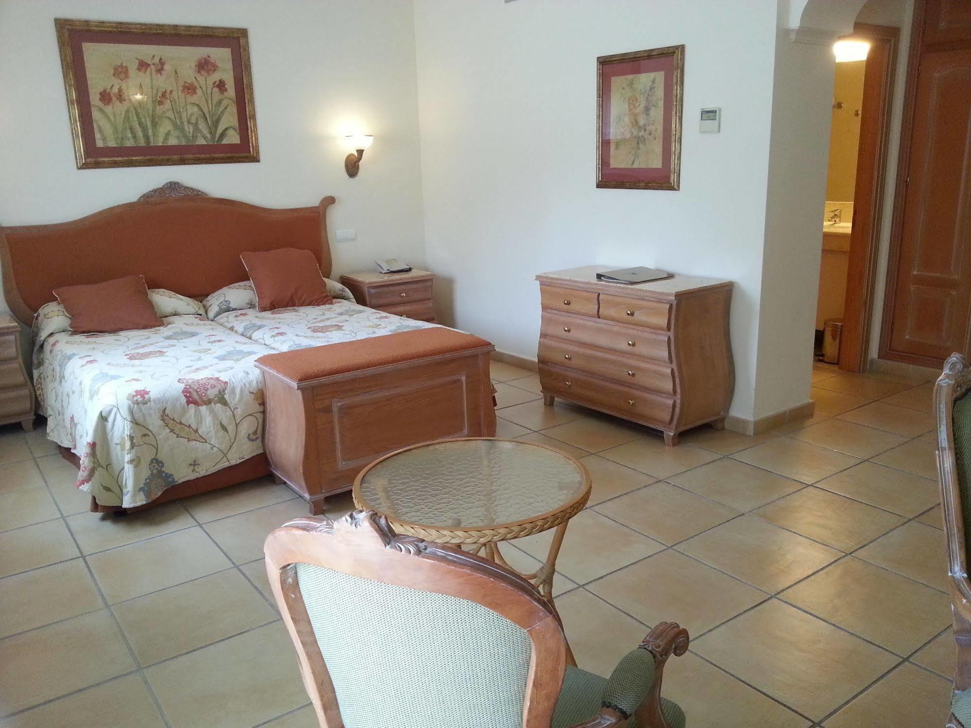 Gran Hotel Benahavis Spa Bagian luar foto