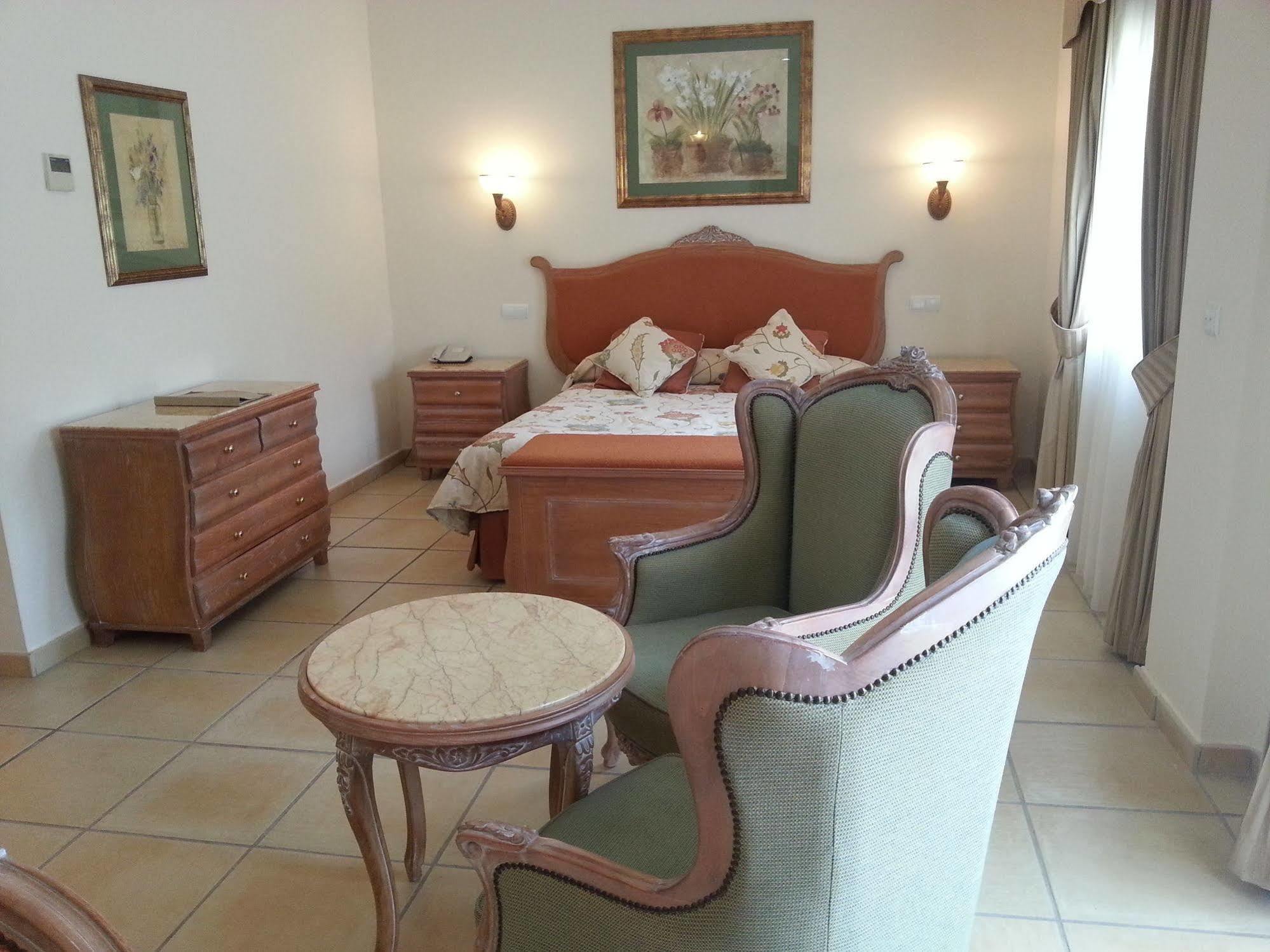 Gran Hotel Benahavis Spa Bagian luar foto